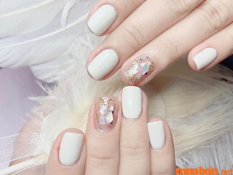 101+ mẫu nail trắng đính đá đẹp và không bị lỗi thời