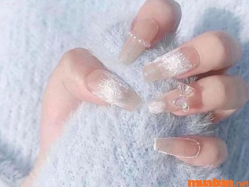 101+ mẫu nail trắng đính đá đẹp và không bị lỗi thời