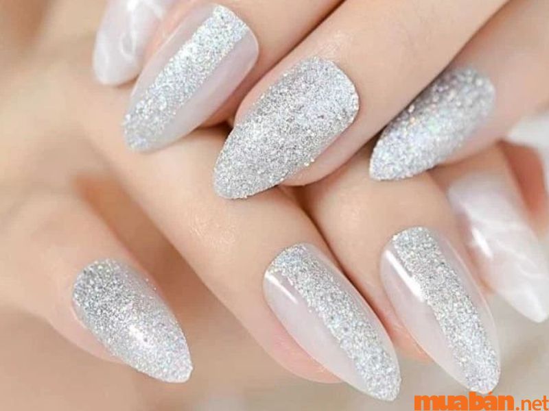 101+ mẫu nail trắng đính đá đẹp và không bị lỗi thời