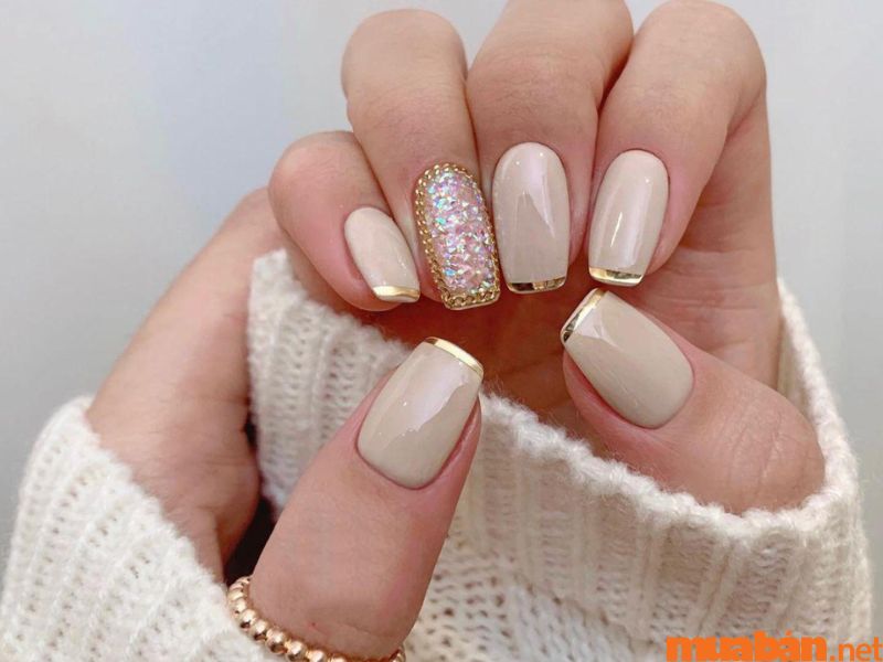 101+ mẫu nail trắng đính đá đẹp và không bị lỗi thời