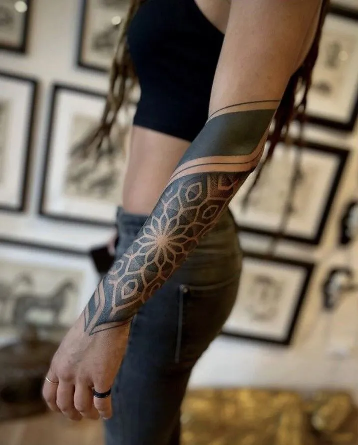 Top 555+ hình xăm nửa tay cho nam và nữ chọn lọc - Genztattoo