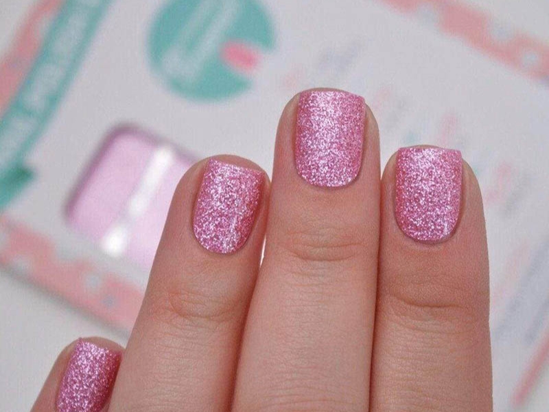 Những mẫu nail cho bé gái cực xinh và đáng yêu