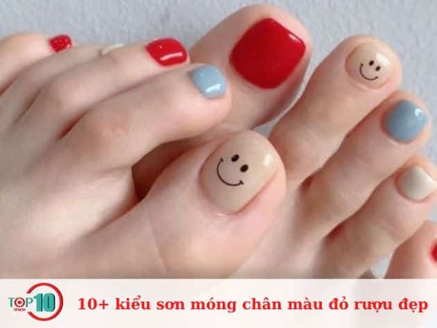 15 kiểu sơn móng chân màu đỏ rượu đẹp và thời thượng hiện nay