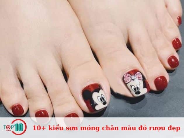 15 kiểu sơn móng chân màu đỏ rượu đẹp và thời thượng hiện nay