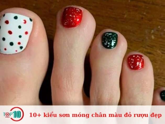 15 kiểu sơn móng chân màu đỏ rượu đẹp và thời thượng hiện nay