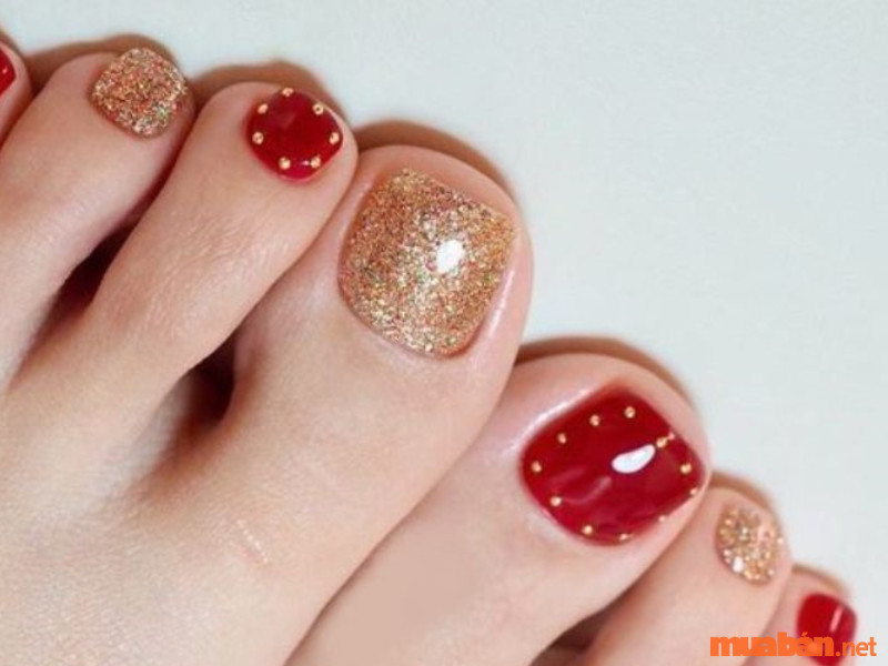 Top 16 mẫu nail màu đỏ rượu quyến rũ, sang trọng