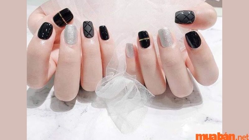 101+ Mẫu nail màu đen thời thượng, cá tính cho các nàng sành điệu