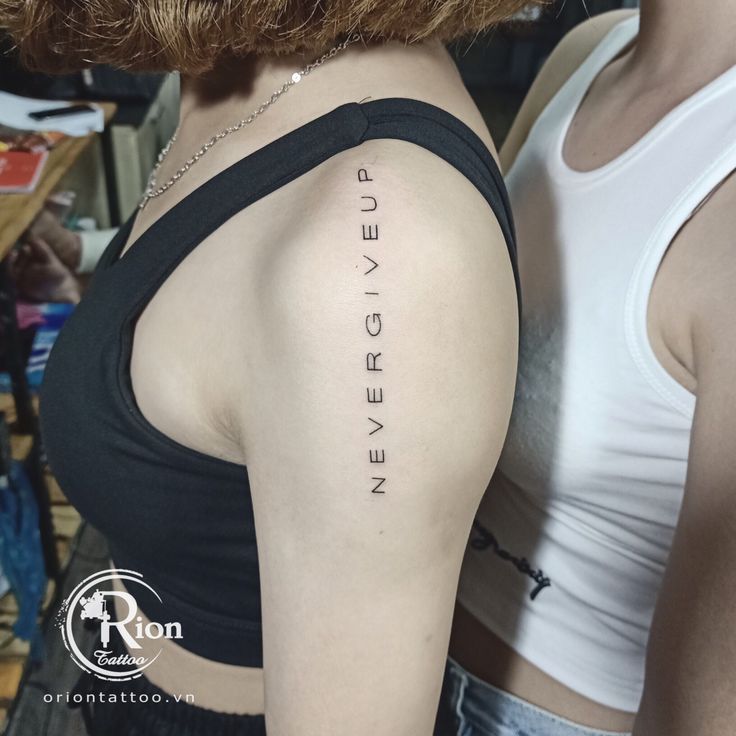 Tổng hợp 888+ hình xăm chữ ở vai độc đáo và ấn tượng - Genztattoo