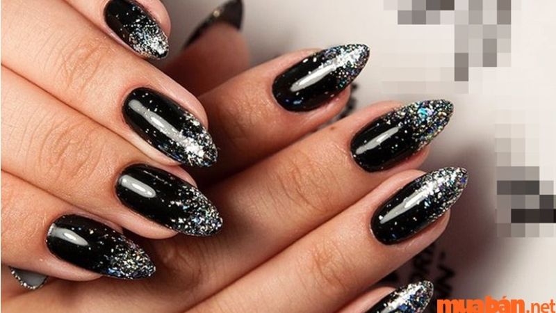 101+ Mẫu nail màu đen thời thượng, cá tính cho các nàng sành điệu