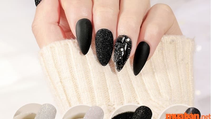 101+ Mẫu nail màu đen thời thượng, cá tính cho các nàng sành điệu