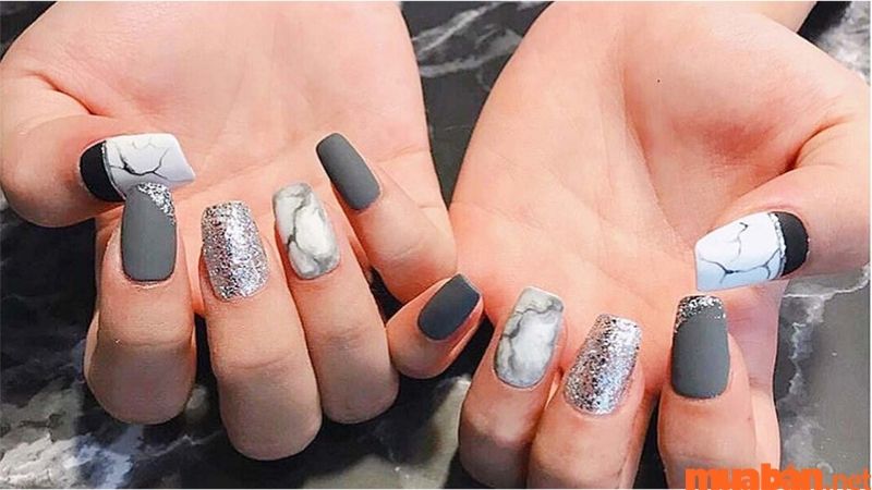 101+ Mẫu nail màu đen thời thượng, cá tính cho các nàng sành điệu